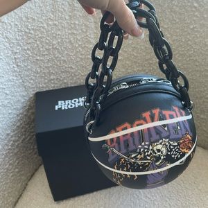 BRAND NEW BASKETBALL HANDBAG PURSE BROKEN PROMISES